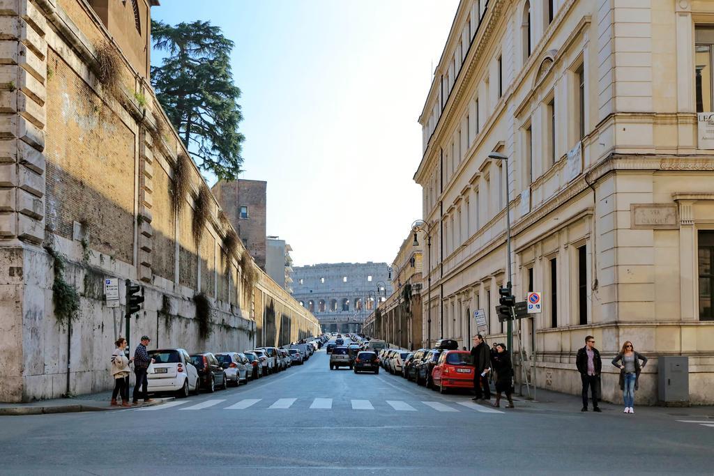 Elegant Vibia 300 Mt From Colosseum Appartamento Roma